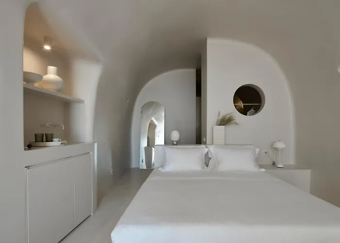 Olia & Imerovigli (Santorini)